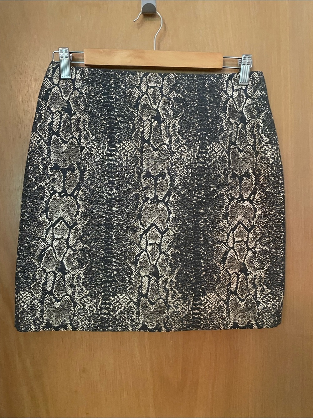 Gianni Bini Snakeskin Mini Skirt Size 4/S